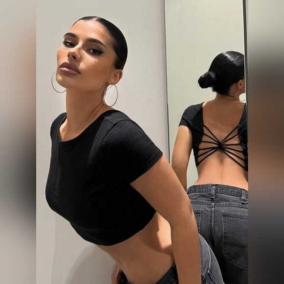 Shein black crop top with criss-cross back Size Large - Picture 3 of 4